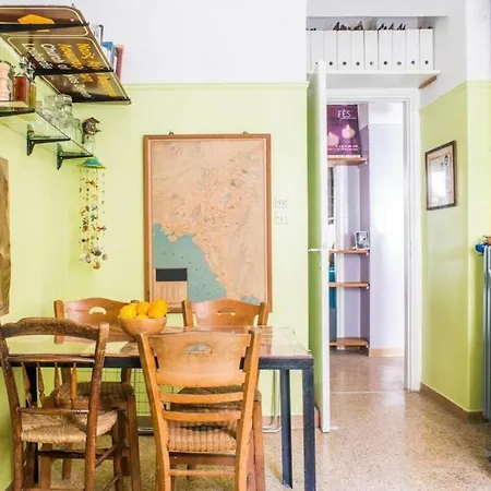 Spacious Near Parthenon Apartment