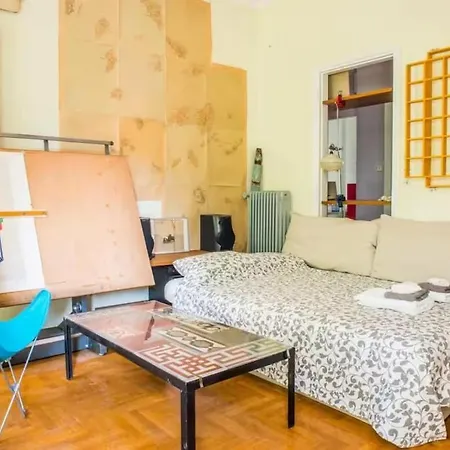 Apartment Spacious Near Parthenon *